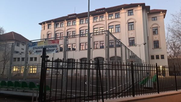 Prima probă a bacalaureatului de iarnă. FOTO: Alex Stan