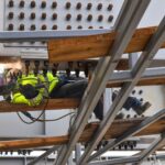 Lucrări la centrul cultural Favorit. FOTO: FB / Primăria Sectorului 6