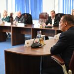 Cum răspunde PS4 la acuzele că a dat contract cu dedicaţie. FOTO: FB / Daniel Băluţă