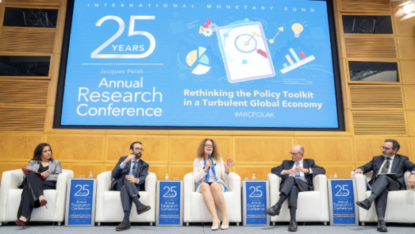 FMI vine la București