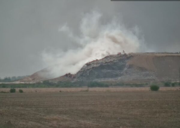 4 incendii la groapa de gunoi de la Vidra într-o singură lună. Foto Asociația Iar Miroase