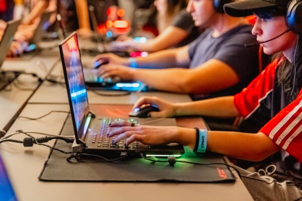 BGW 2024, în weekend, la Palatul Parlamentului. FOTO: FB / Bucharest Gaming Week