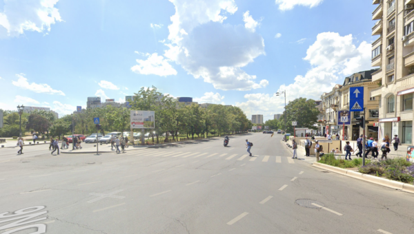Lucrările la planşeul Pieţei Unirii nu aveau nici aviz de la Metrorex. FOTO: Google Street View