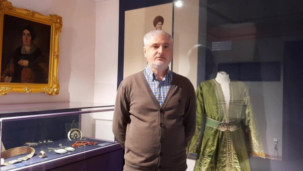 Volumul „Timpul orașului București", al istoricului Adrian Majuru, a fost lansat la Gaudeamus. FOTO: ICR