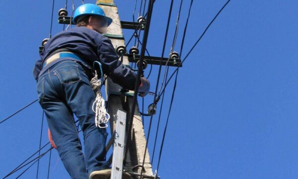 Rețele Electrice Muntenia întrerupe curentul în București, Ilfov și Giurgiu. FOTO: reteleelectrice.ro