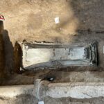 Sicriu de zinc descoperit în centrul Bucureștiulu. Foto: Muzeul Municipiului București
