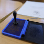 Alegeri prezidențiale 2025 | Fotografierea sau filmarea buletinului de vot este interzisă. FOTO: INQUAM / George Călin