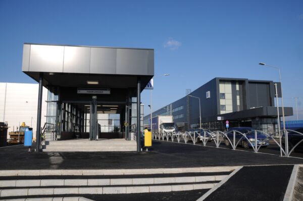 Călătorie cu 3 lei la metrou Tudor Arghezi. FOTO: FB / Daniel Băluţă