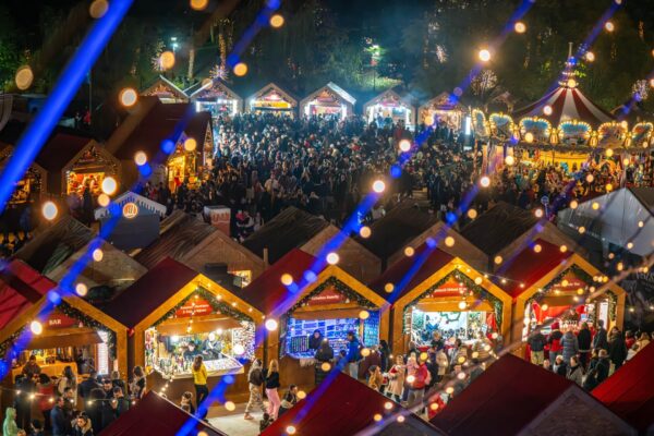Târgul de Crăciun din parcul Drumul Taberei. FOTO: FB / West Side Christmas Market