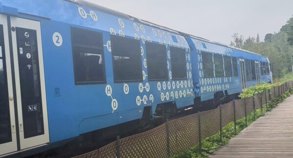 CFR Călători anulează patru trenuri pe ruta București Nord-Constanța. Alte două garnituri nu merg de la București Obor la Fetești. FOTO: Arhiva