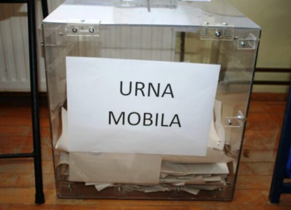 Vot cu urna mobilă, în mai multe spitale bucureștene. FOTO: Facebook